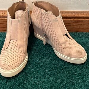 Paolo Linea Ankle Boots, Size 6.5M, Blush Pink, Suede Booties, Wedge Heel
